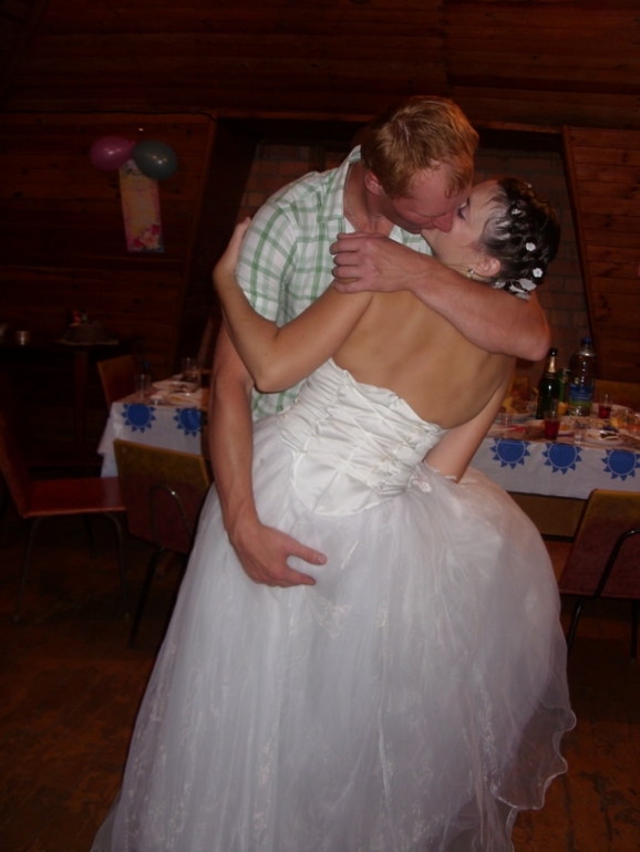 Деревянная годовщина свадьбы!