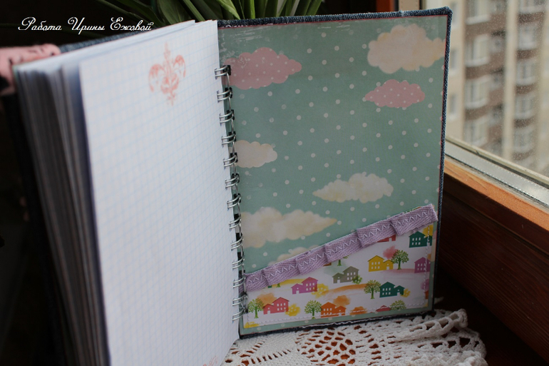 Блокнот на пружине для школьницы