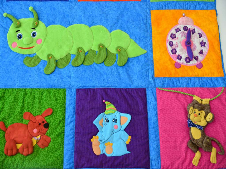 Развивающий коврик Веселая гусеница !!!