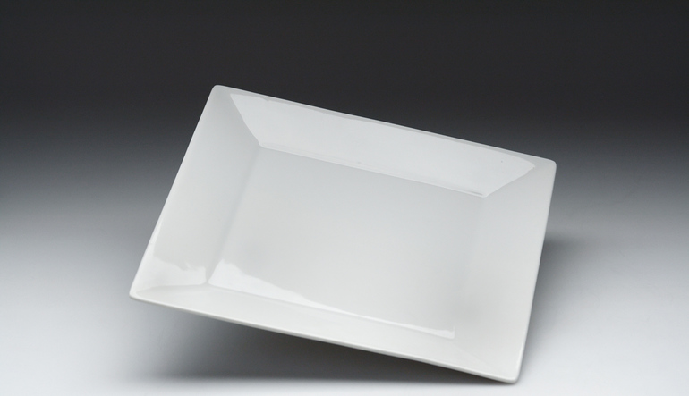 Тарелки квадратные. Купить где можно?