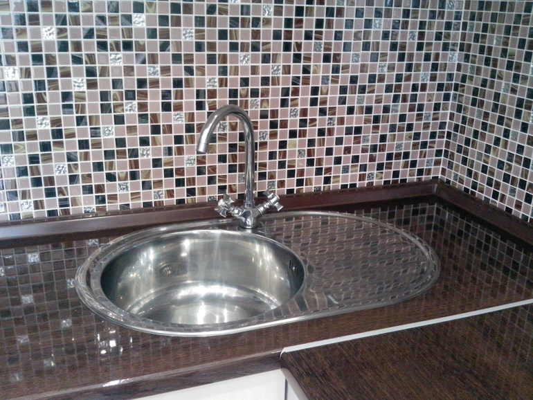 А можно я похвастаюсь кухней?