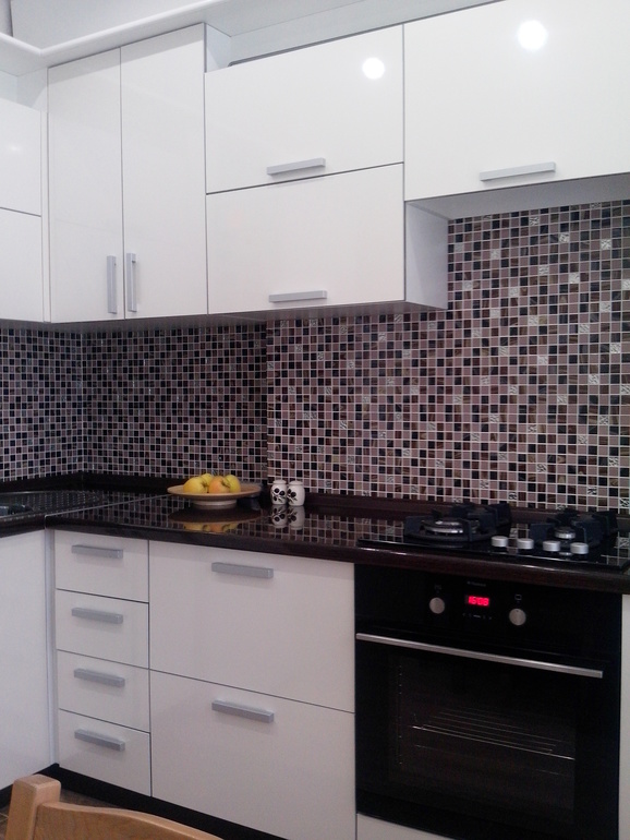 А можно я похвастаюсь кухней?