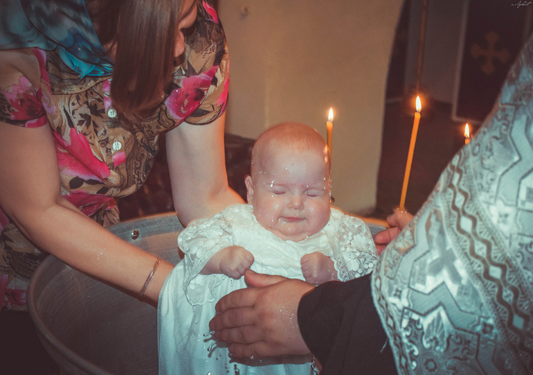 Покрестили малышастиков))