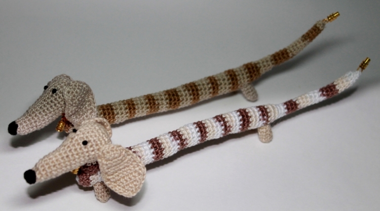 Слингобусы и браслетики.