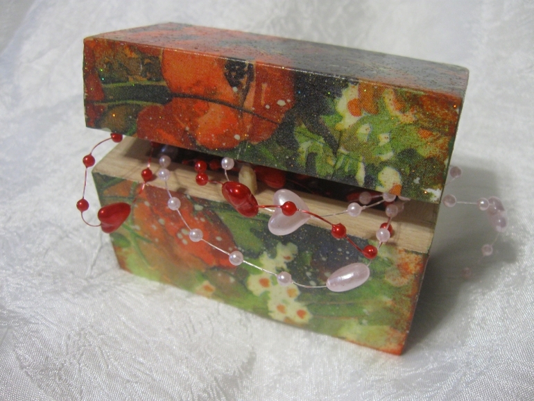 Натворилось для подруги)