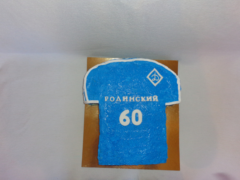 Торт-футболка