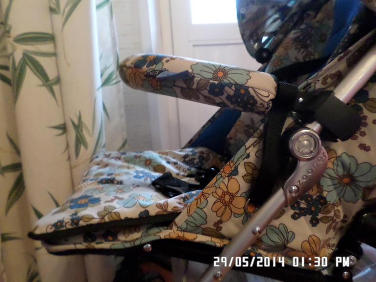 Коляска трость Zooper Twist серия Smart Mountian Flowers