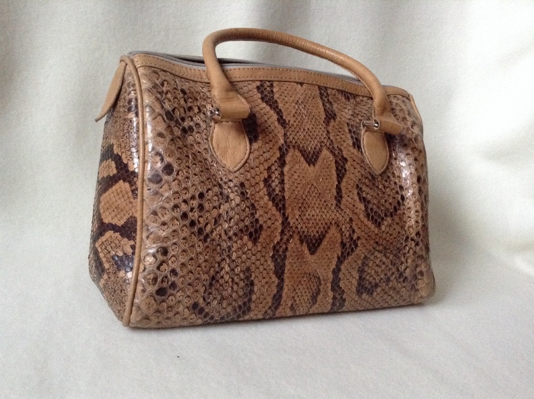 Сумка малая из натуральной кожи питона