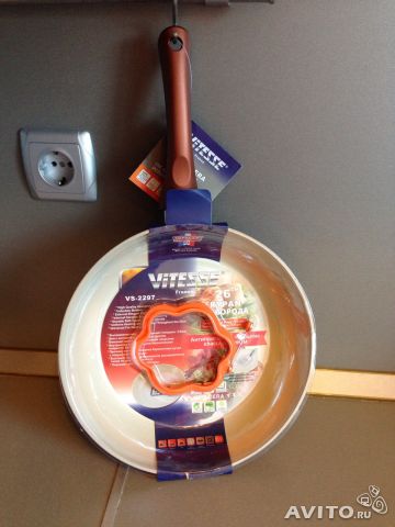 Продам новую керамическую сковороду Vitesse
