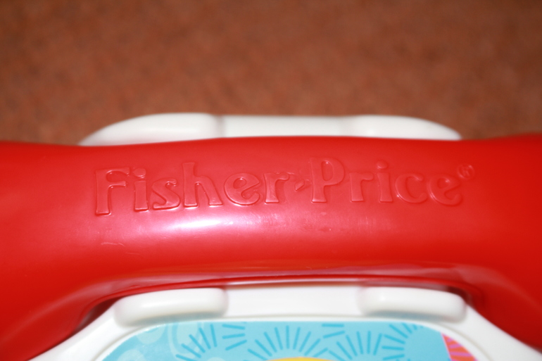 Продаю Fisher Price 2 игрушки (телефон-каталка, веселые друзья)