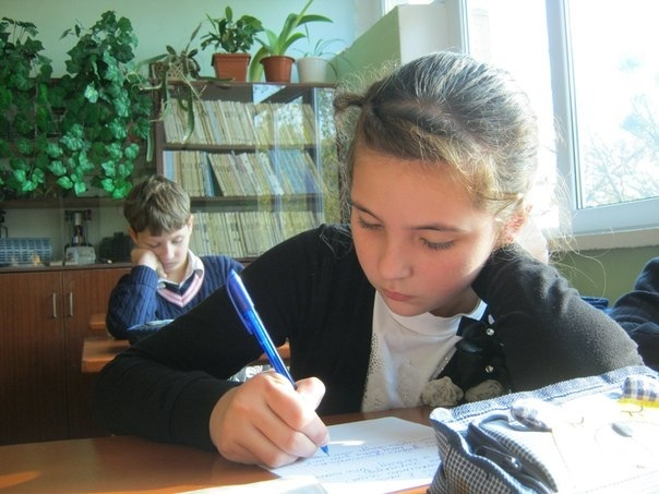 Ярик очевидно любит своего классного руководителя :-)