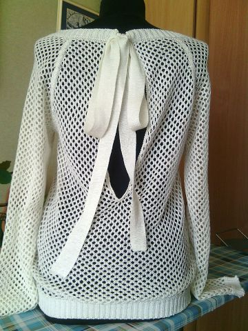 Ажурная кофточка с бантом