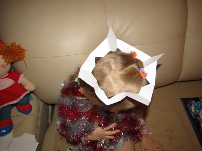 Ждем Новый год и получаем задания.