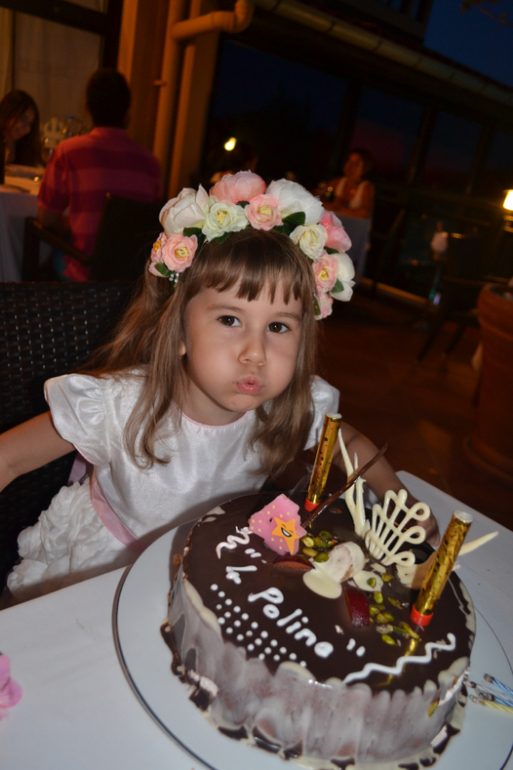 Полинке 4 года!!!