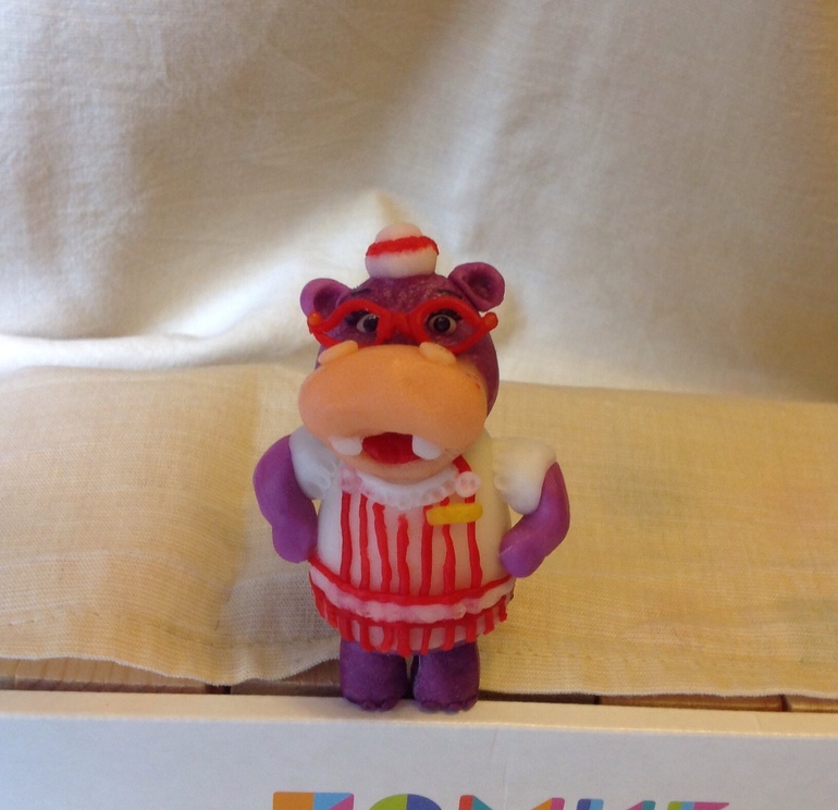 Девочки посмотрите пожалуйста,что исправить!)))