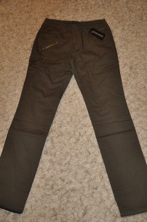 джинсы  и брюки 31/32 размер