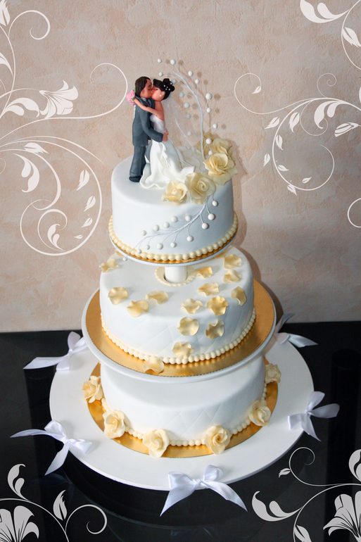 Свадебный Торт  "Сладкий поцелуй"