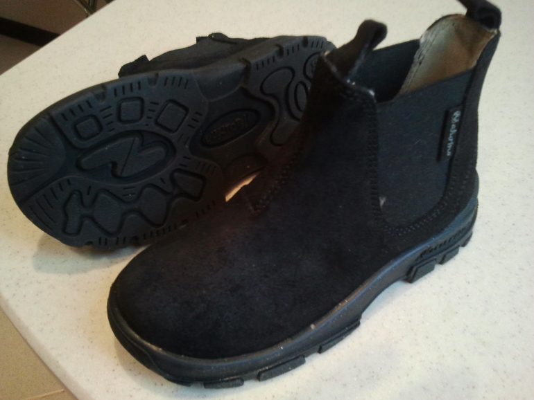 Новые ботинки 26 разм