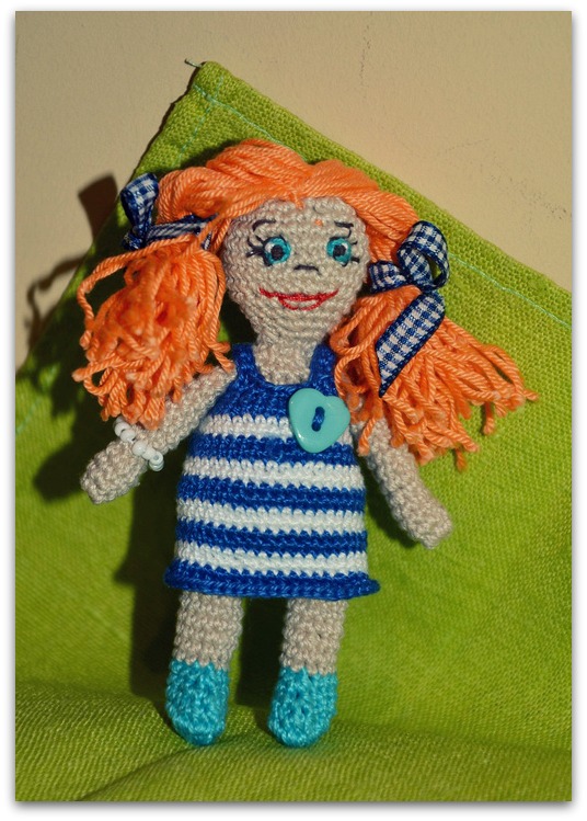 Куклы-сестры.