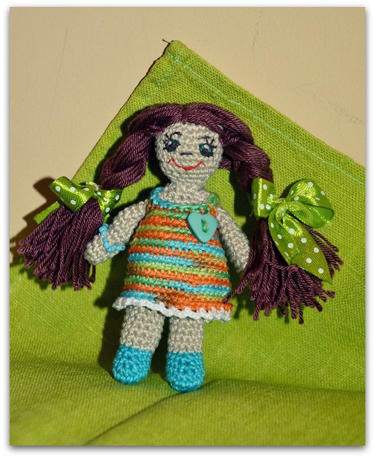 Куклы-сестры.