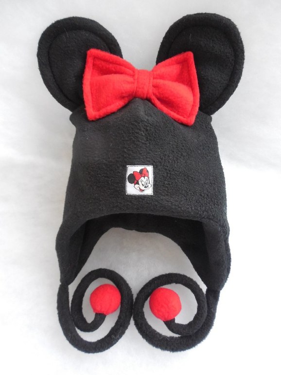 Очень много шапочек!)