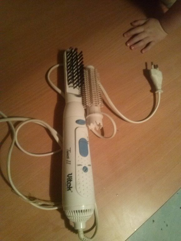 отдам тёрку-нарезку для салатов и фен