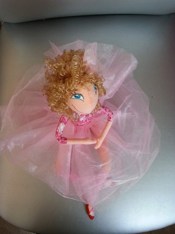 Девочка в пачке. Продается