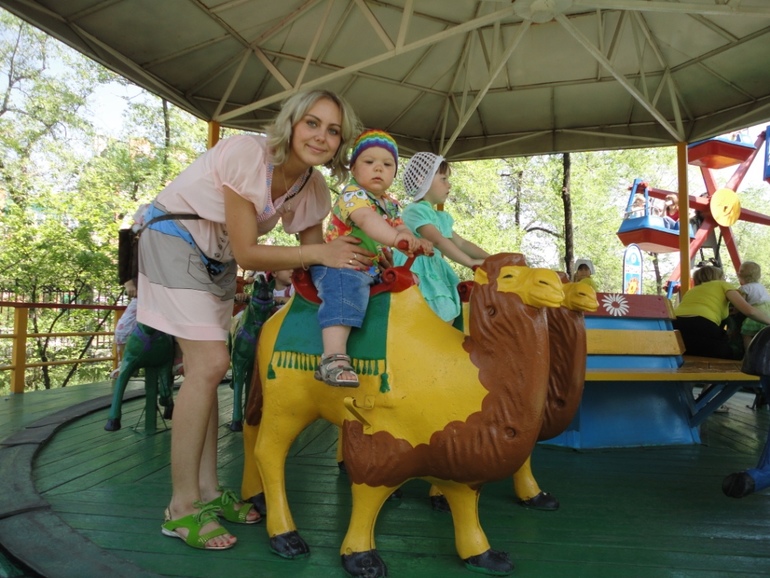 посоветуйте как лучше!?с челкой или без? каре или нет!???