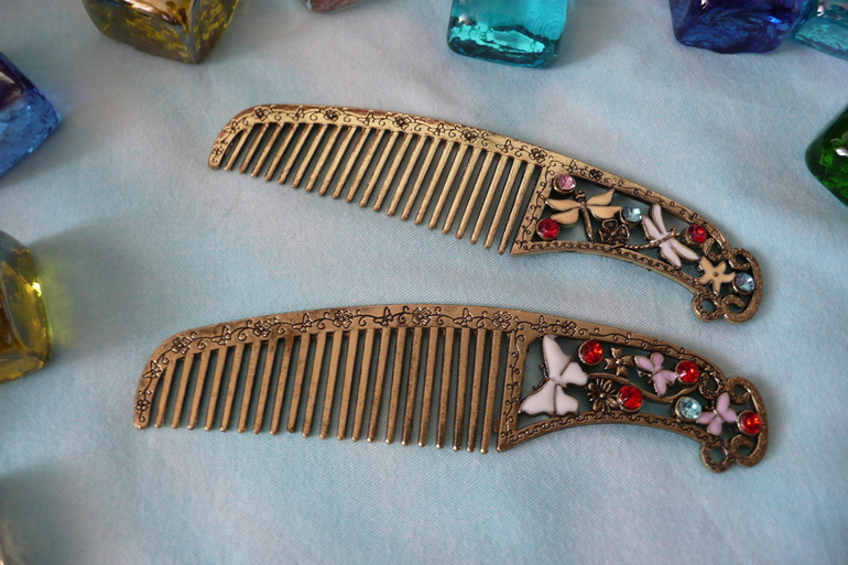 4 выкуп! Эксклюзив! Ретро гребень, 65 руб!