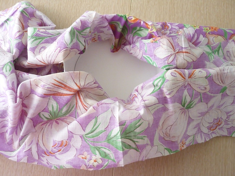 Мастер класс обшиваем тканью коробку без иголки