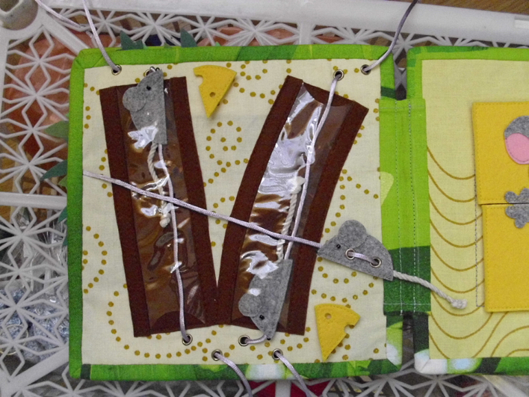 Книжка с зайчиком