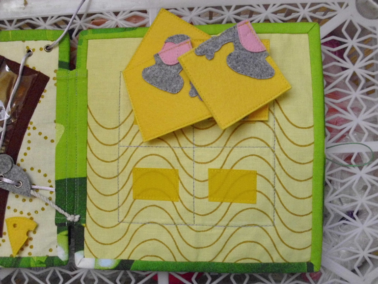 Книжка с зайчиком