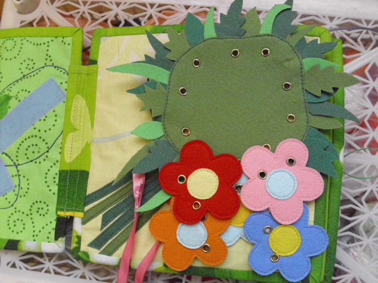 Книжка с зайчиком