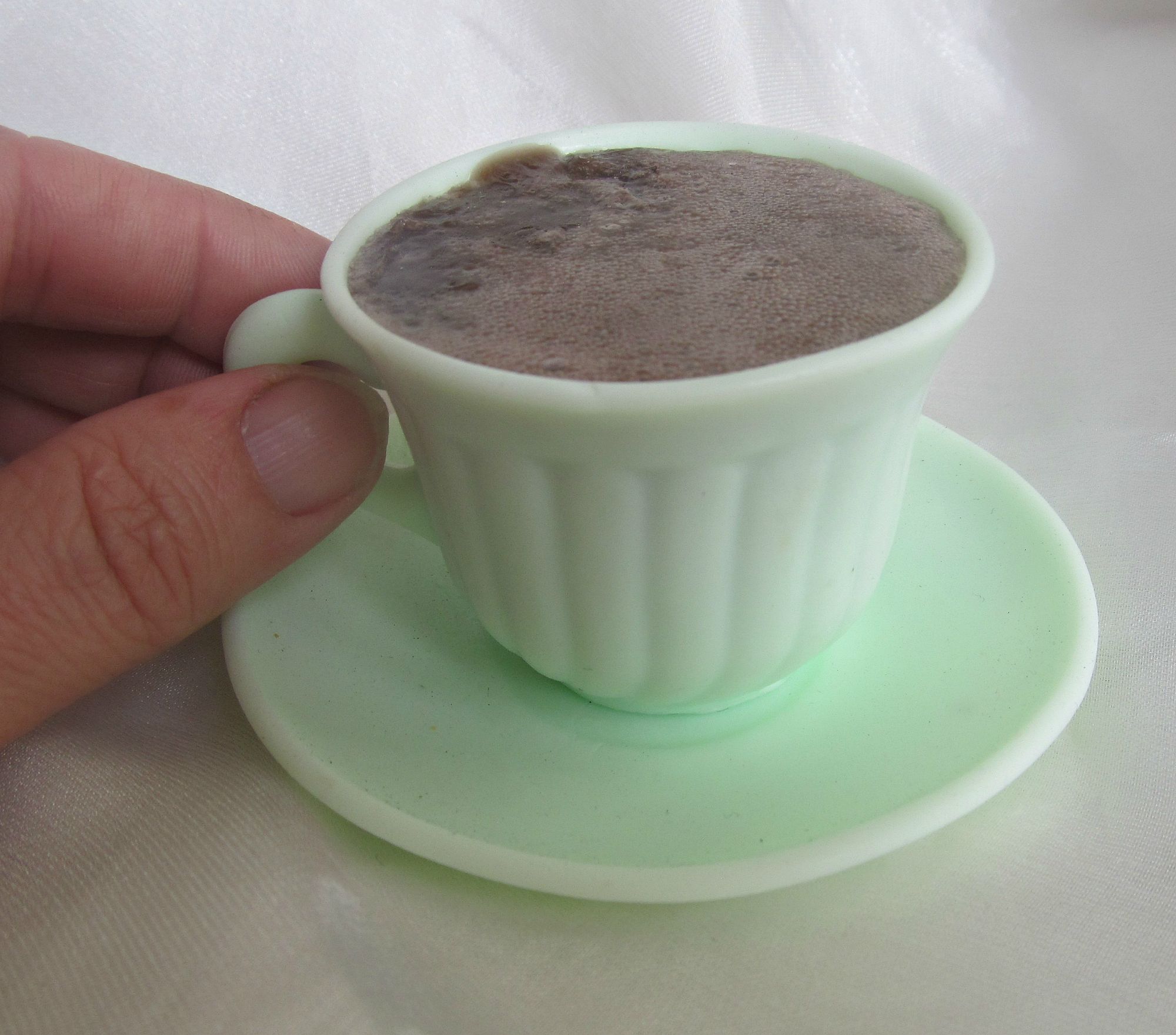 И снова прошу к столу.