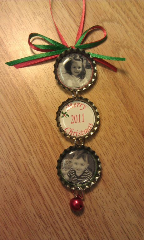 из крышек!!!!!!!!!!!