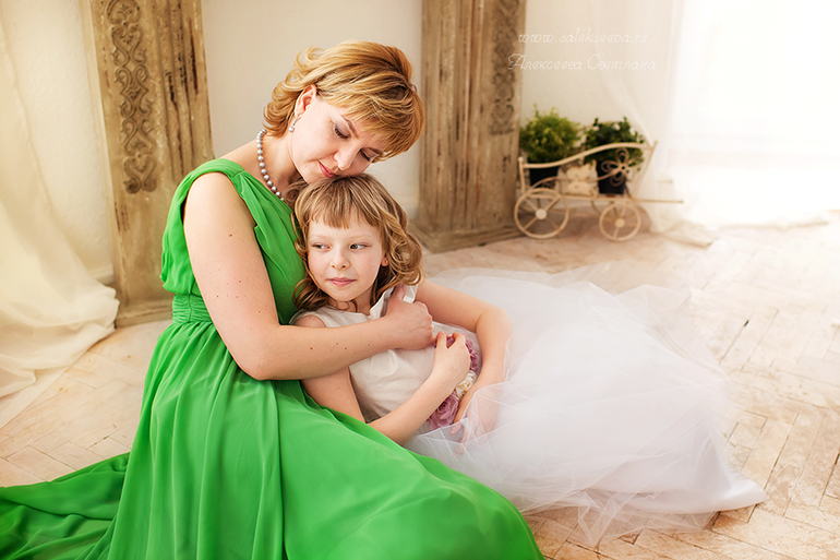 Мама и дочка. Весна