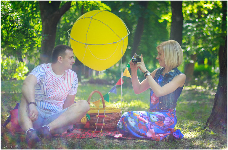 "На воздушном шаре". Кирюша и его семья.