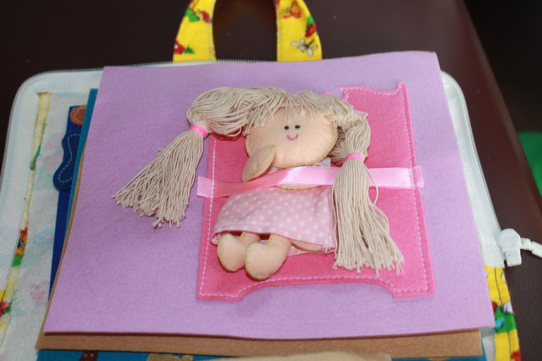 Игрушки в дорогу. Часть 1. Сумочка с играми.