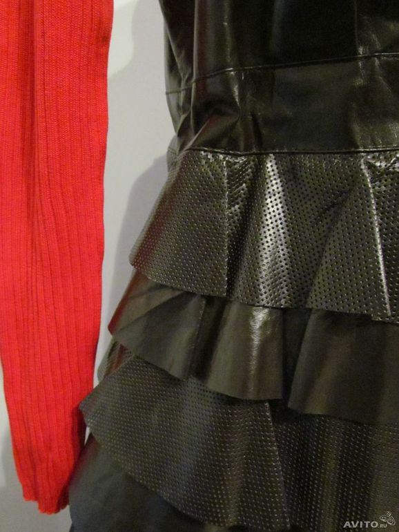 Платье - сарафан из кожи перфорированной и гладкой..2500 р. НОВЫЙ