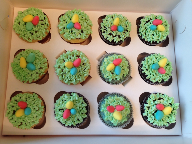 Пасхальные капкейки (ассорти)