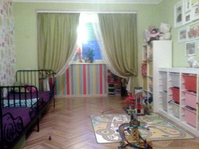 Наша яркая детская........