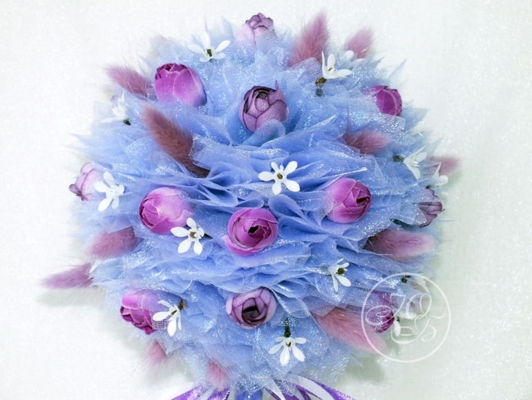 Два новеньких.