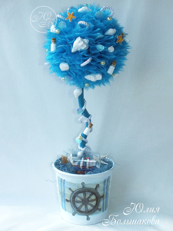 Два новеньких.