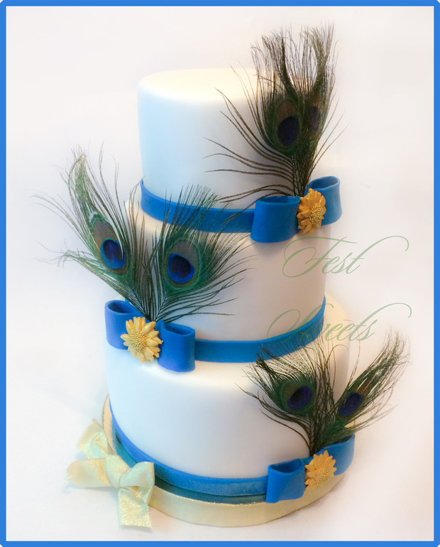 Свадебный торт с перьями павлина