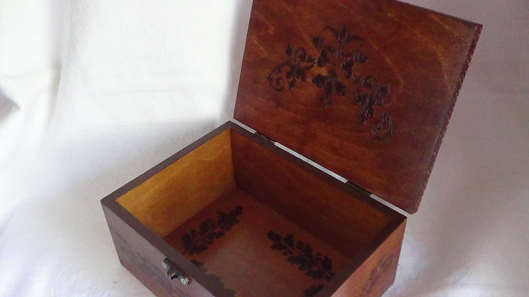 Моя первая шкатулки "Мишутки" и другие декупажные работки