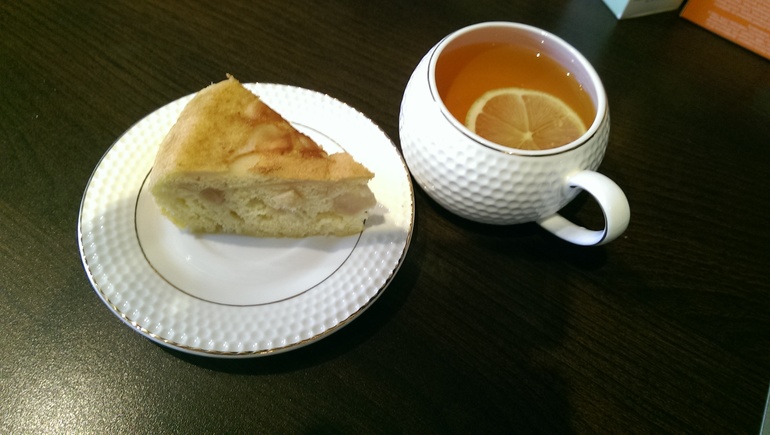 Шарлотка в мультиварке-скороварке.