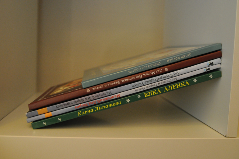 Наши полочки!