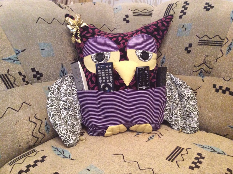 Подушка-Сова для пультов