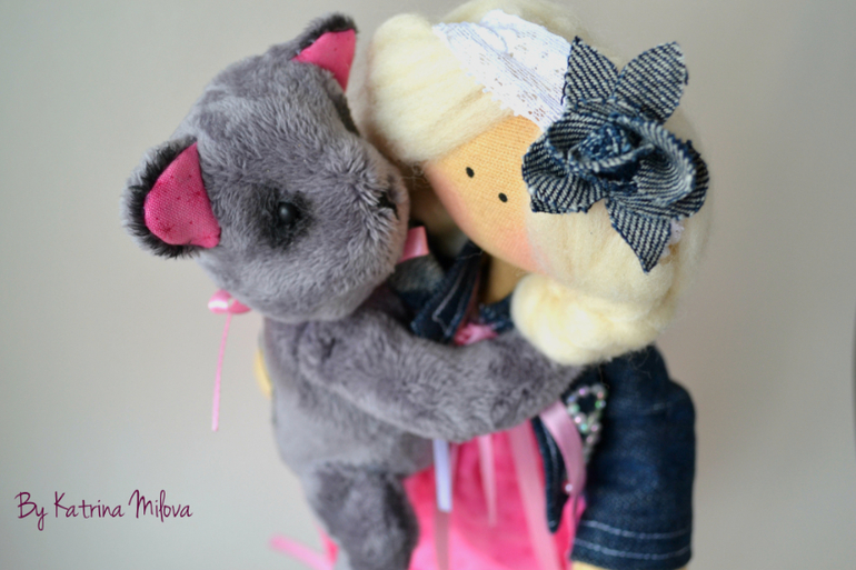 Новые девочки.