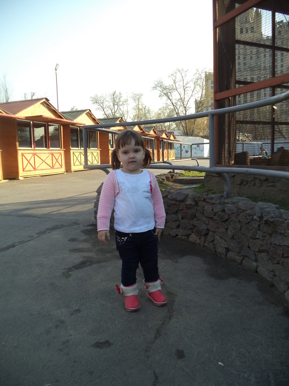 Элине 2 года.